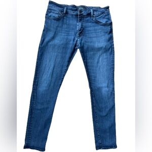 34 Heritage Men’s Charisma Relaxed Straight Mid Jeans